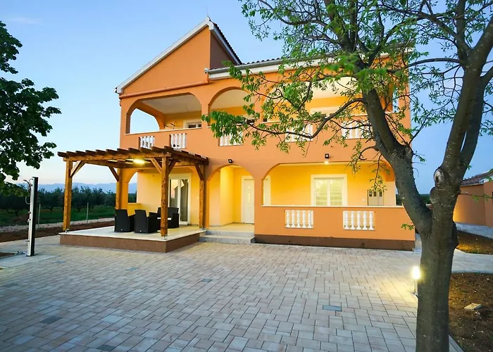 Ferienhaus In With Private Pool Prkos
