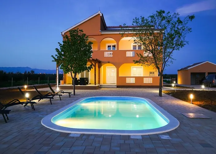 In With Private Pool *