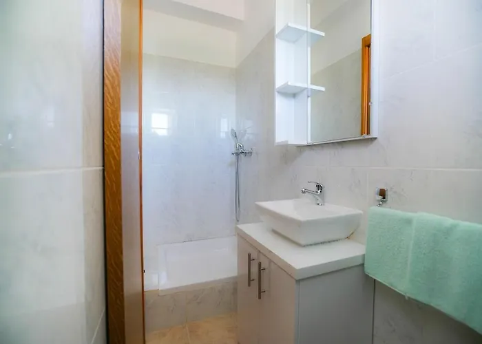 In With Private Pool Semesterbostad *