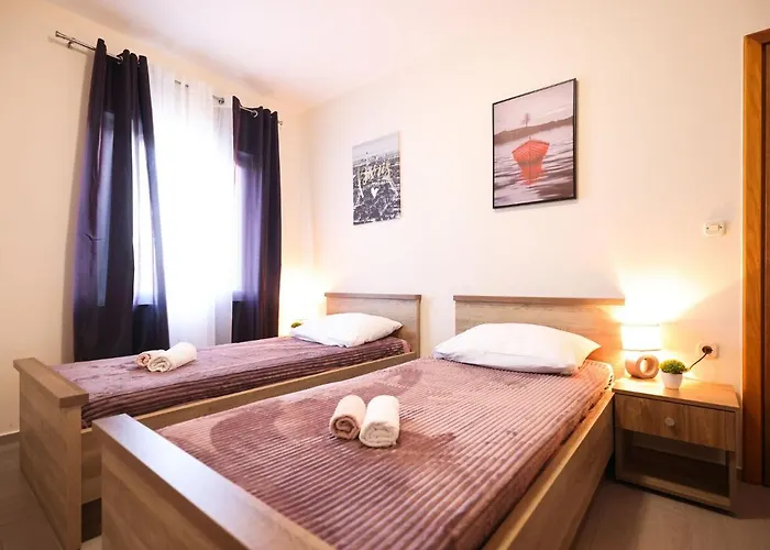 Semesterbostad In With Private Pool Prkos