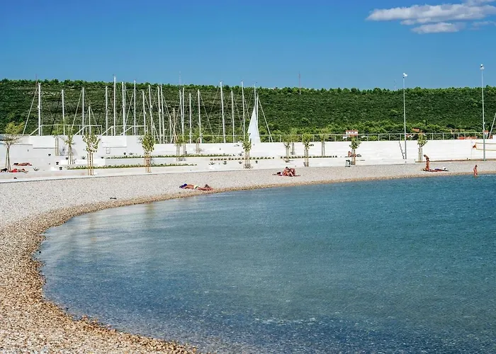 Nyaraló In With Private Pool *