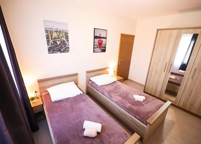 In With Private Pool Prkos